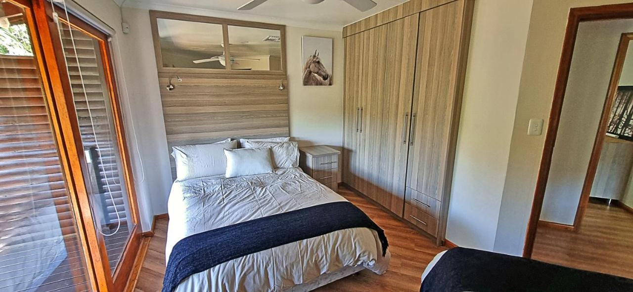 Loskop Serene Bush Cabin Winterkamp Екстериор снимка